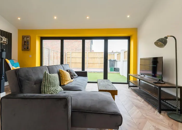 Chic Urban Haven With Double Bed House Tatil Evi *